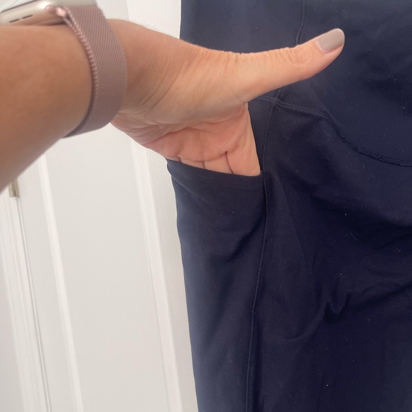 Athleta Salutation Stash 7/8 Leggings in Navy Blue Size 2X - Picture 5 of 9